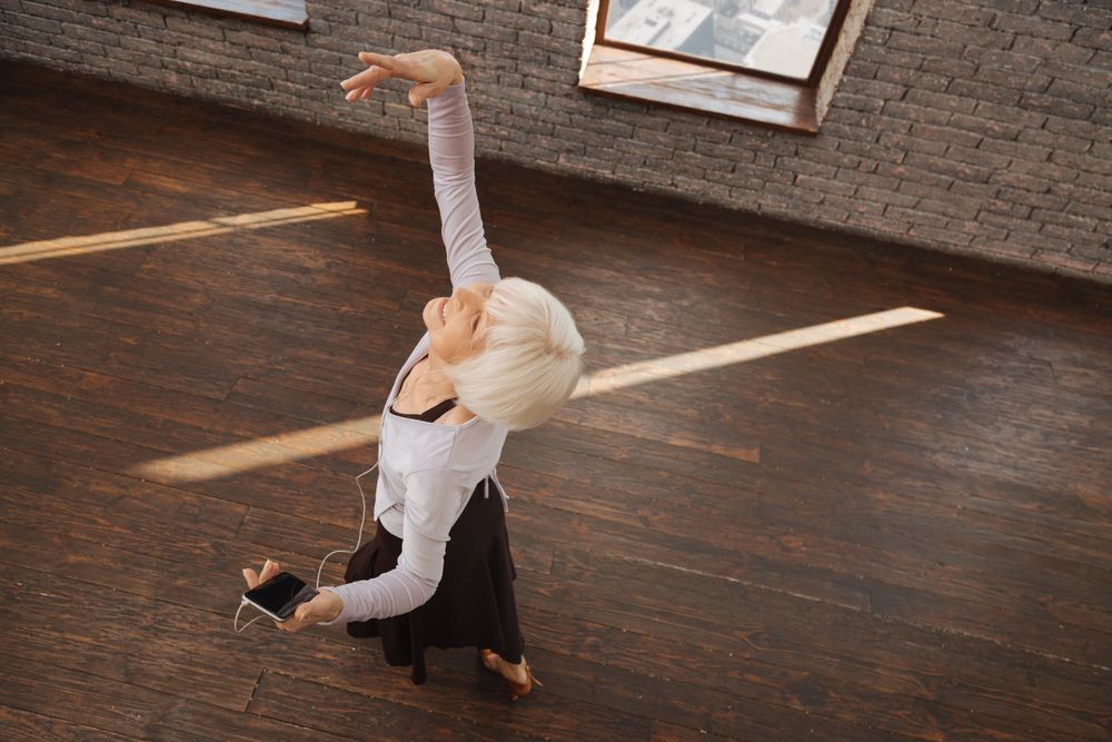 Танцы помогают держать мозг в тонусе, в особенности в пожилом возрасте